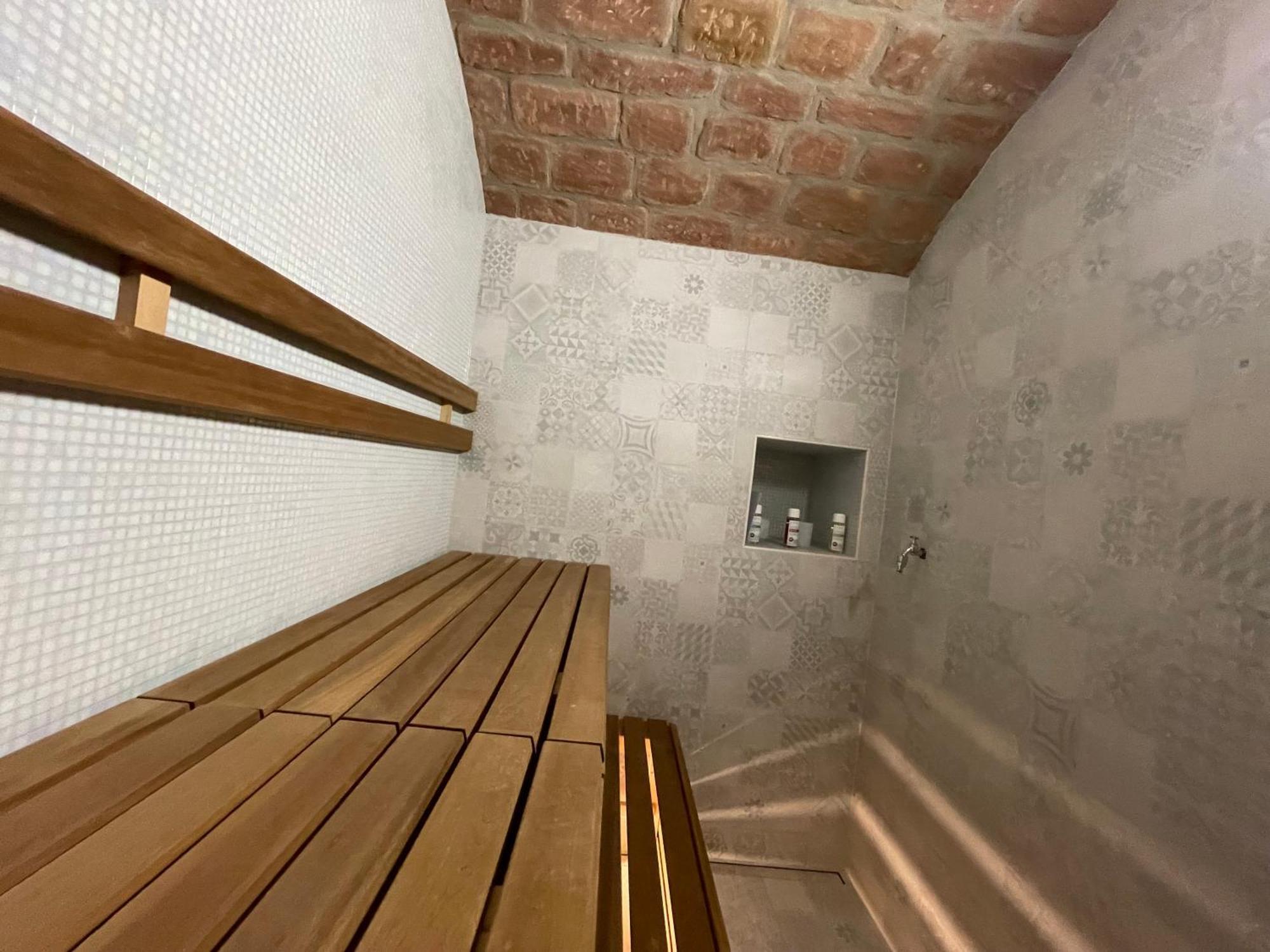Apartment Luxurioese Mit Wellness Oase Saarburg