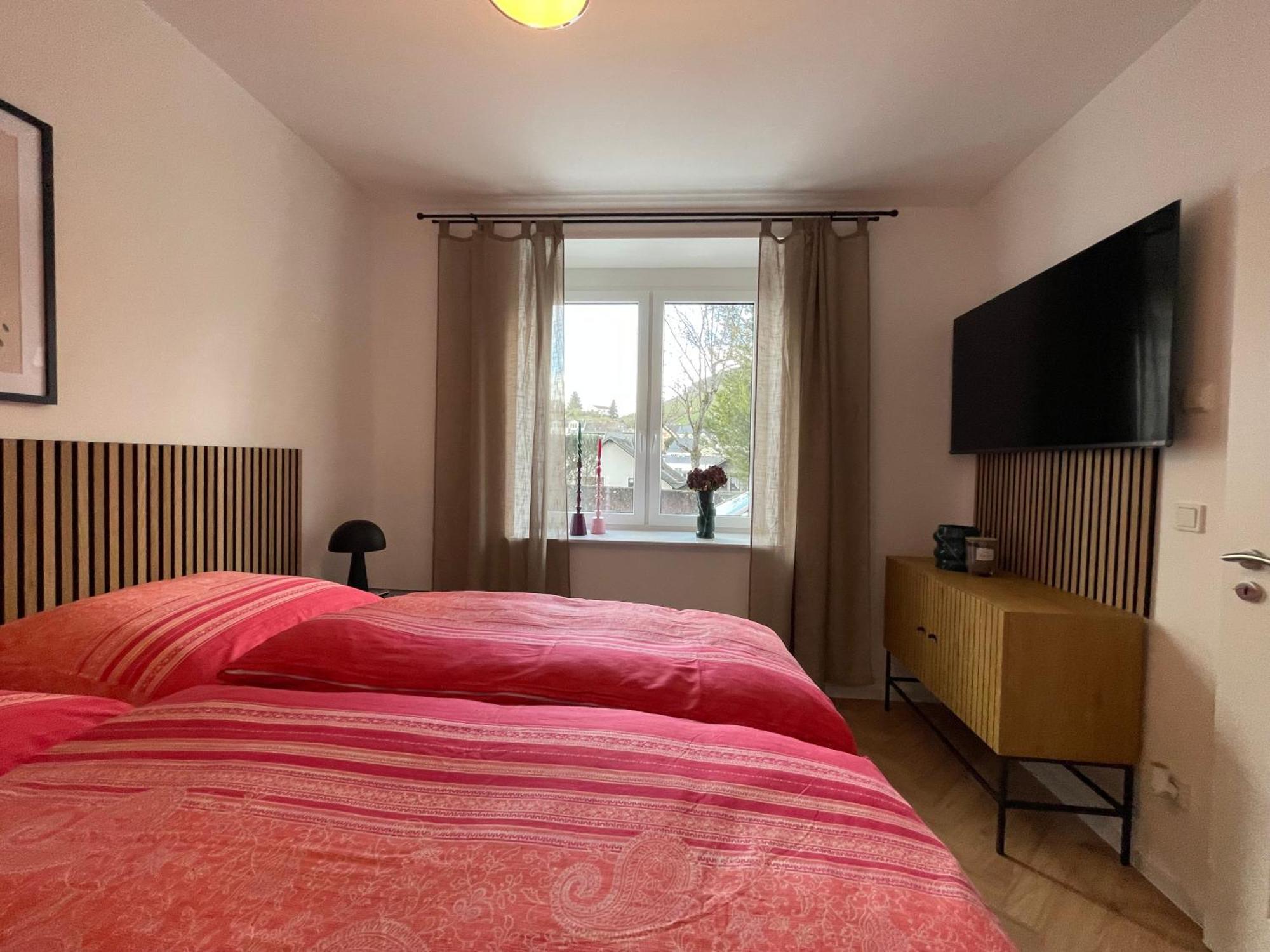 Luxurioese Mit Wellness Oase Saarburg
